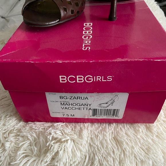 Leather heels - Picture 5 of 6